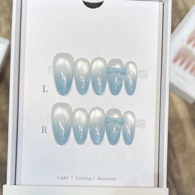 Azure Cat Eye Press-On Nails, Almond Medium