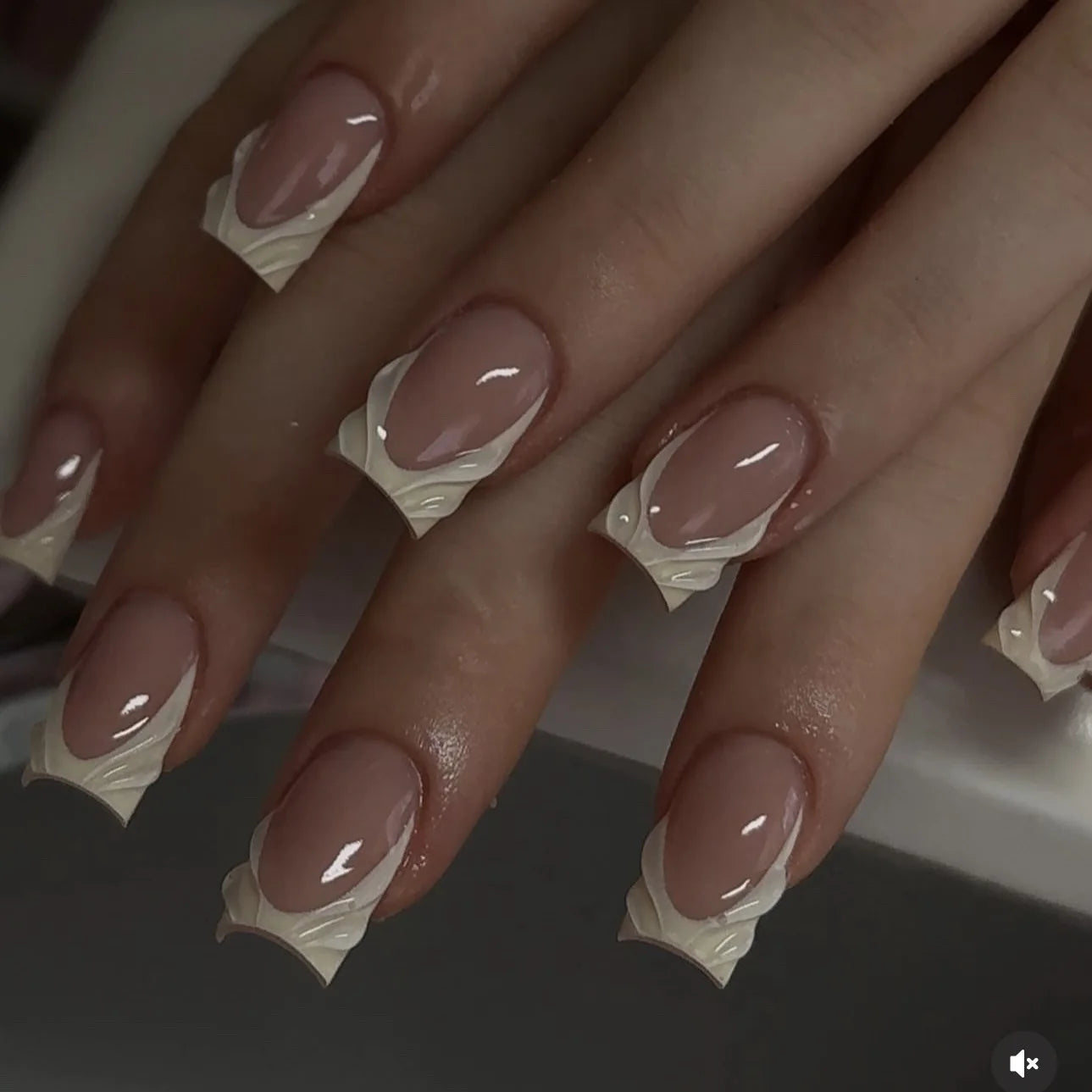 Star Chain French Press-On Nails, Square Short