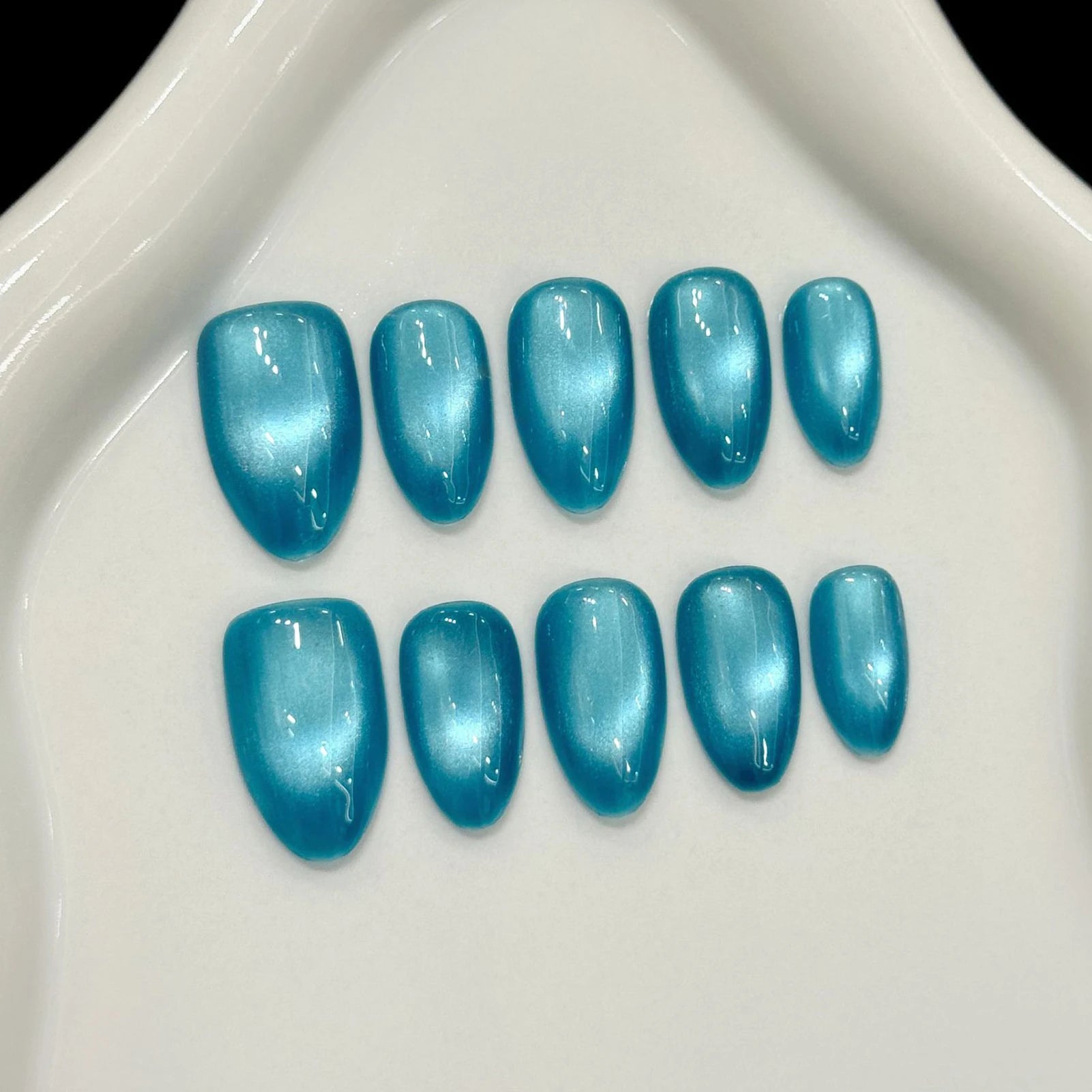 Glass Bead Cat Eye Press-On Nails, Almond Short