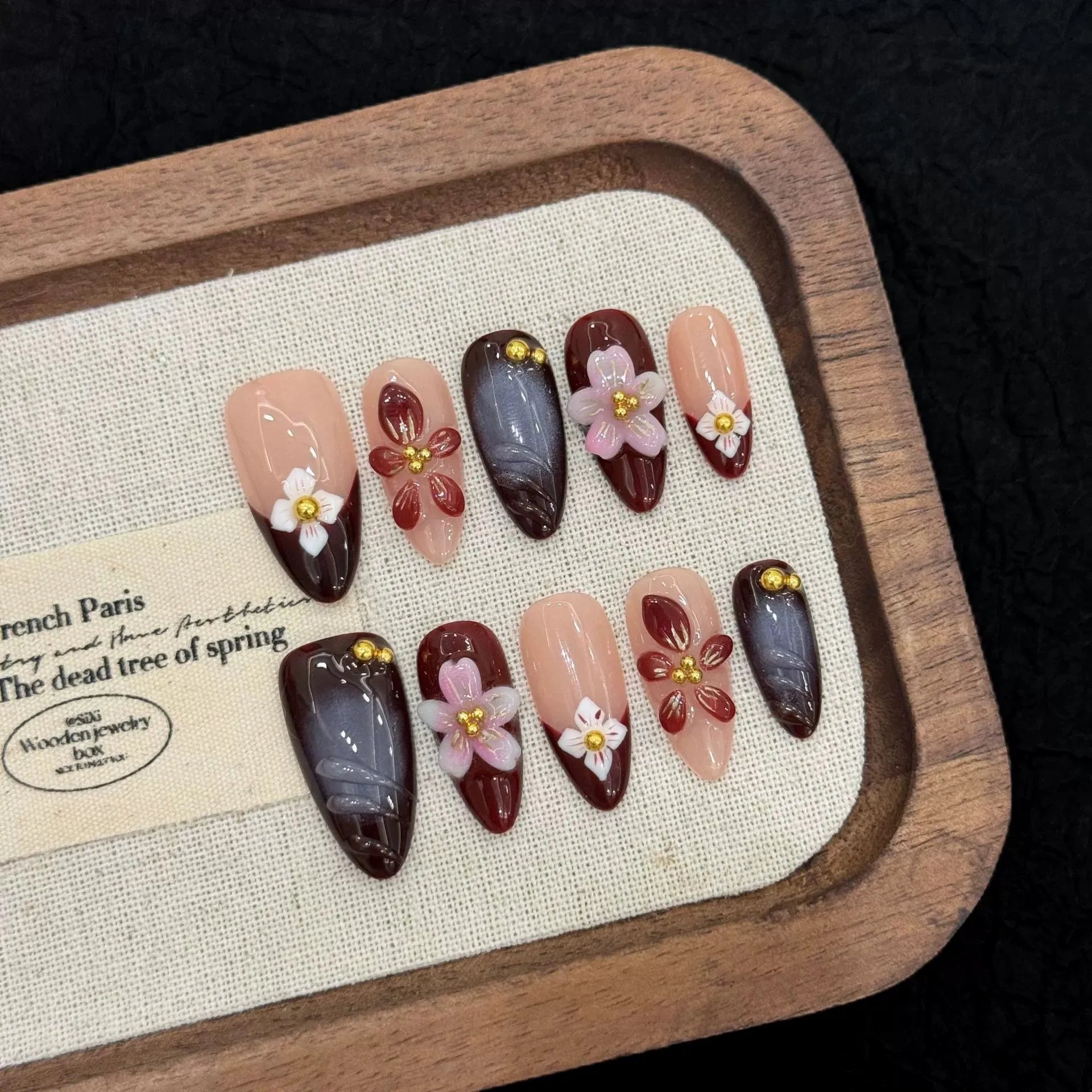 Starfish Bloom Press-On Nails, Almond Medium