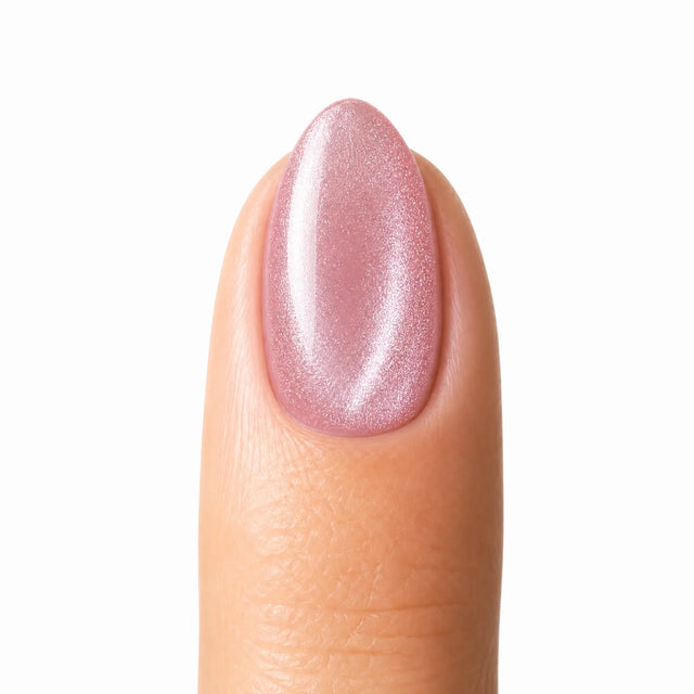 Glazed Cat Eye Press-On Nails, Almond Short — Packshot fond blanc (variante / Shopping)