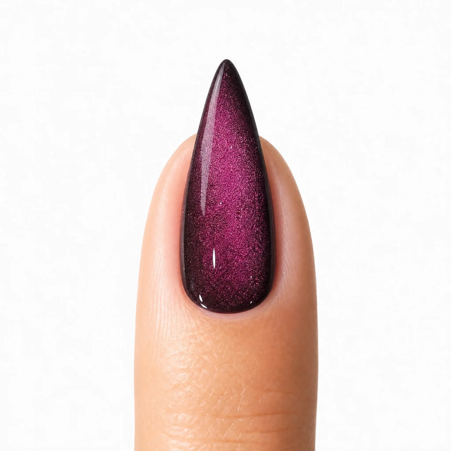 Lacquer Press-On Nails, Stiletto Long — Packshot fond blanc (variante / Shopping)