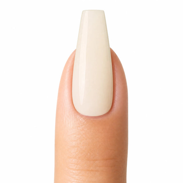 Vanilla Press-On Nails, Medium Coffin — Packshot fond blanc (variante / Shopping)